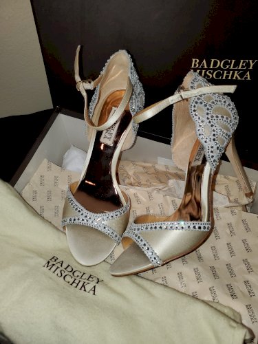 Badgley Mischka 
