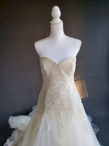 La Sposa A Line Wedding Dress Ivory Size 8